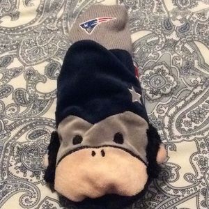 Patriots mascot mitt